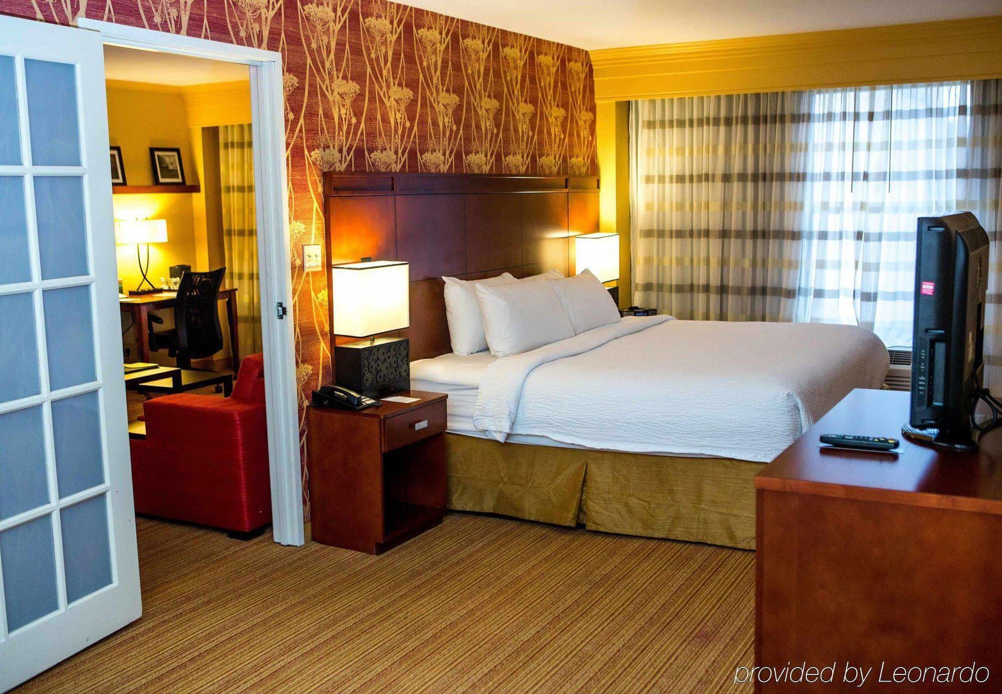 Courtyard By Marriott Springfield Downtown Exterior foto